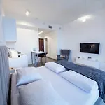Апартаменты Hanza Tower Premium *