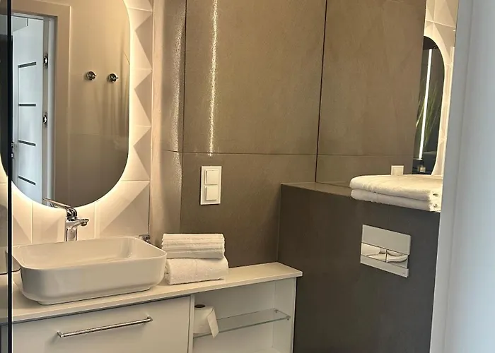 Hanza Tower Premium *